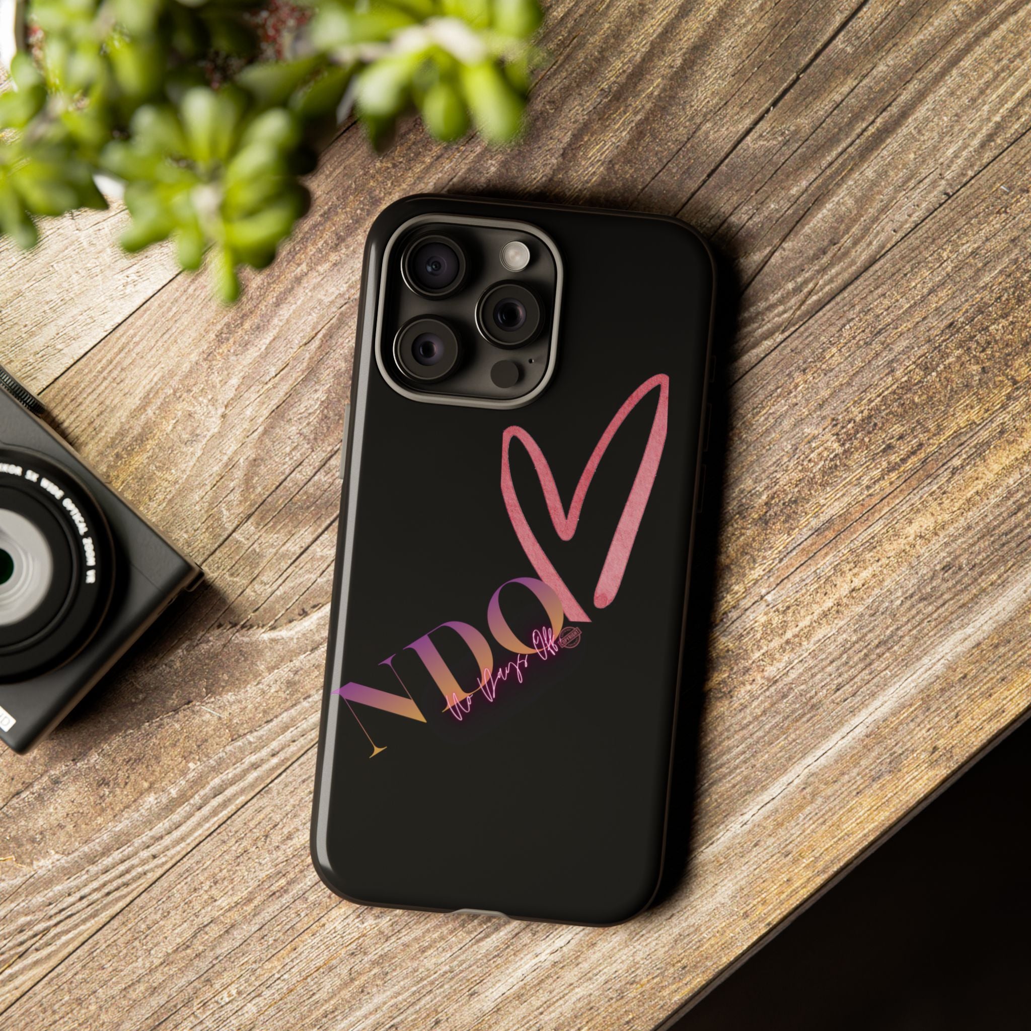 NDO Heart Phone Case – Slim Tough Protective iPhone Cover with Pink Heart Design