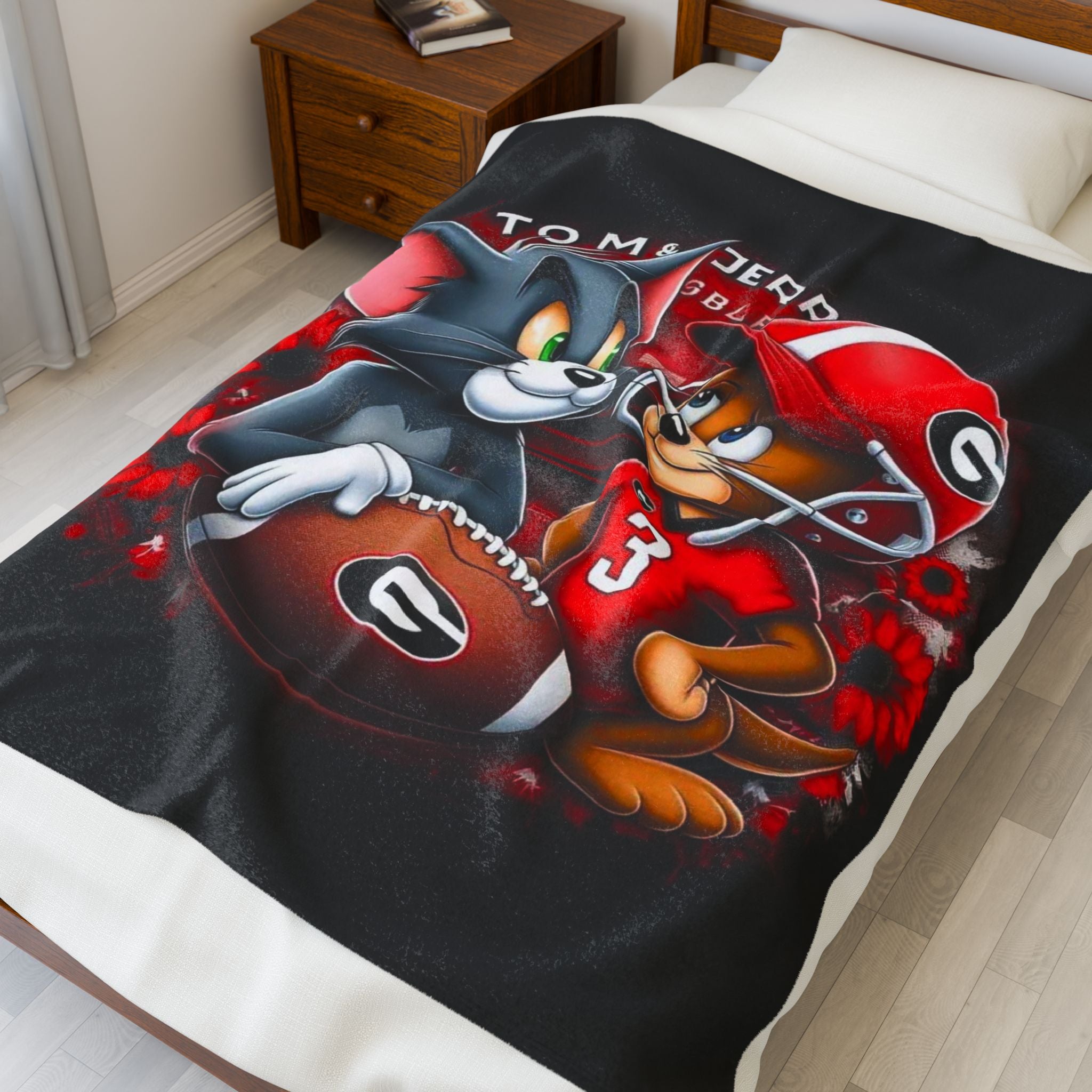 Tom & Jerry Football Velveteen Plush Blanket — Cozy Team Spirit Throw