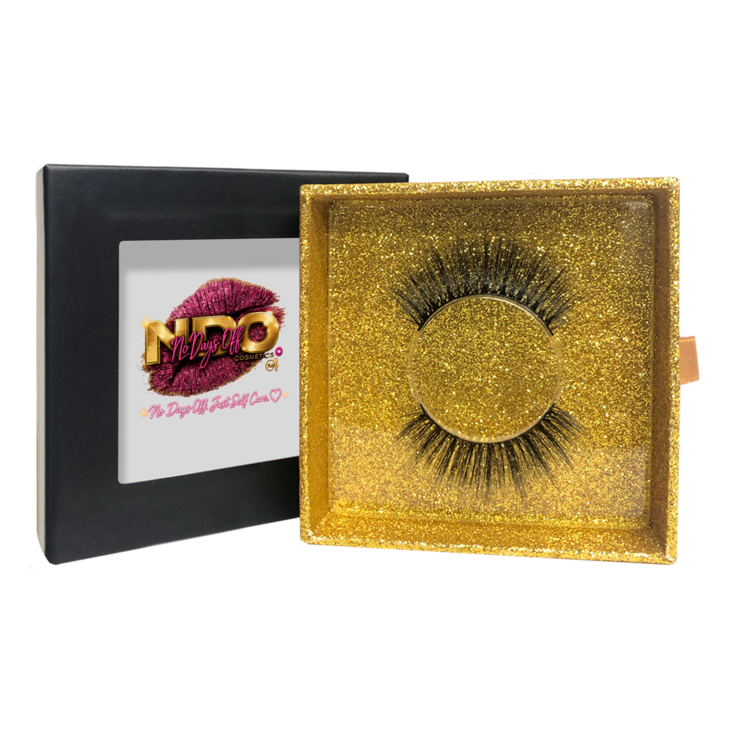 viaGlamour image of a Eyelashes