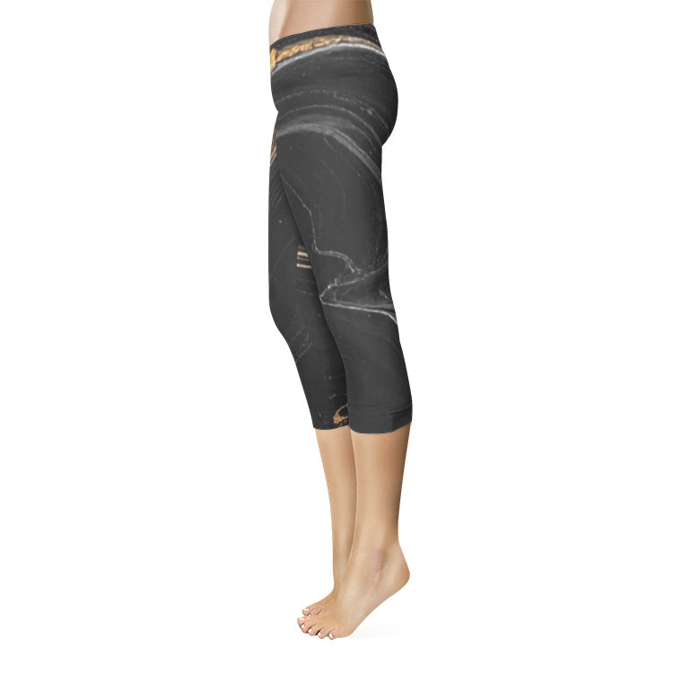 All-Over Print Capri Leggings