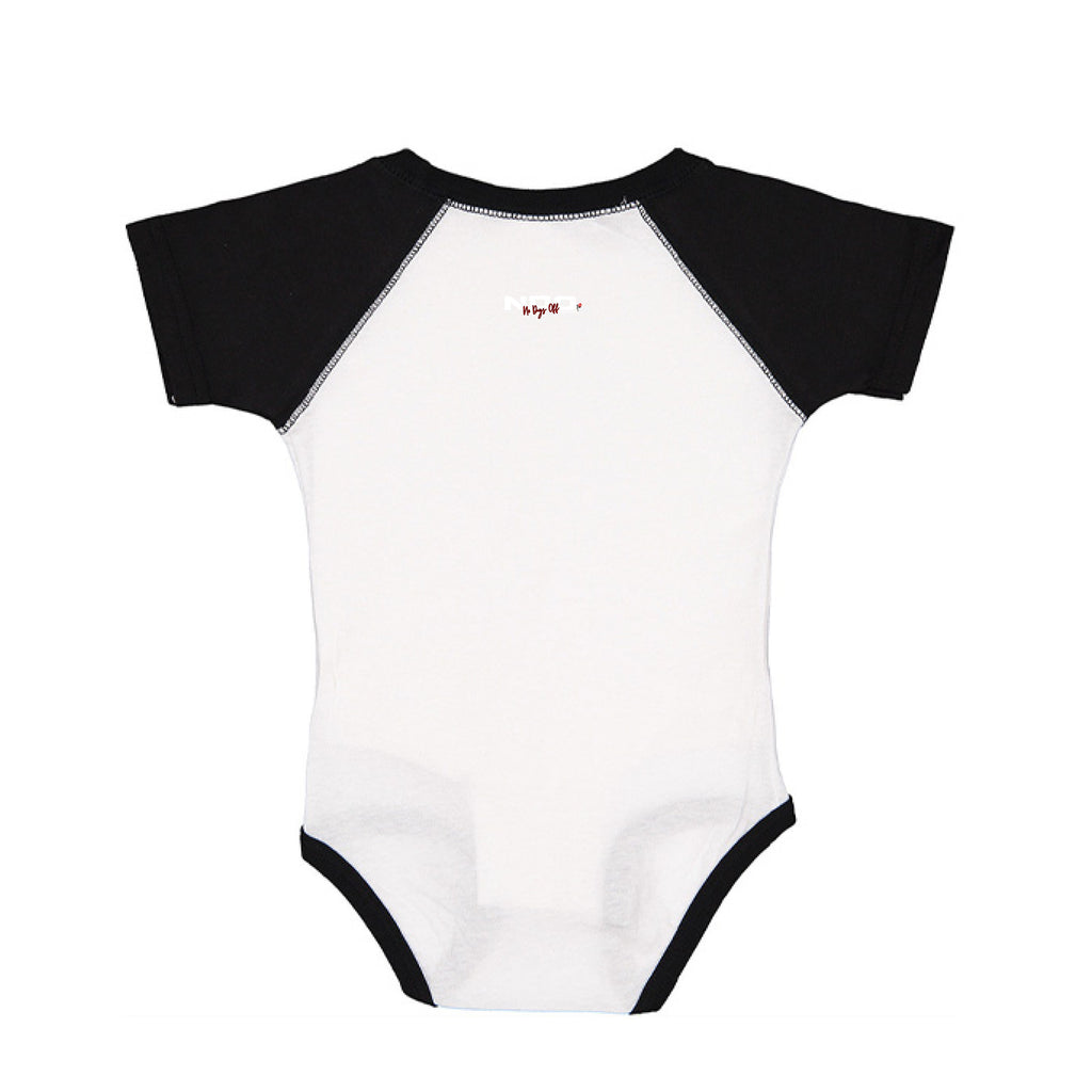 WHITE/ BLACK - BACK
